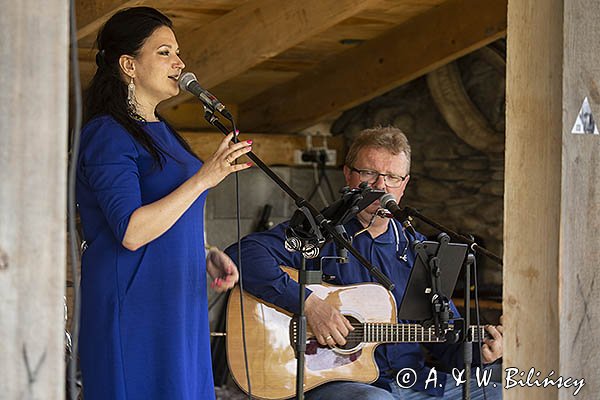 I Bieszczadzki Festiwal Filmowy Ale Czad w Dwerniku, Koncert Ani i Tomka Trust,, Bieszczady