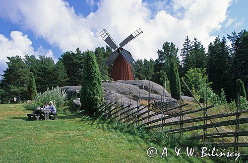 Wiatrak w skansenie w Kastelholm na Alandach, Finlandia