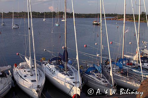 port jachtowy, wyspa Rodhamn, Alandy, Finlandia marina, Rodhamn Island, Alands, Finland