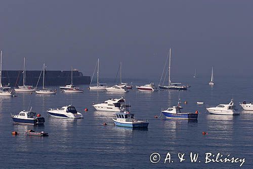 Port Braye na wyspie Alderney, Channel Islands, Anglia, Wyspy Normandzkie, Kanał La Manche