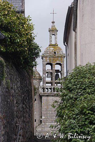 zabytkowy kościół w Audierne, Bretania, Francja,