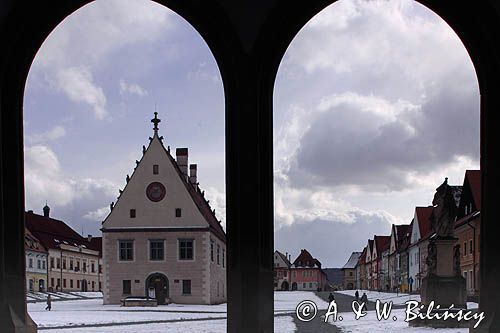 Bardiów, Bardiejów, Bardyjów, Bardejów, słow. Bardejov, niem. Bartfeld, węg. Bártfa, czes. Bardijov lub Bardějov, cyg. Bartwa, rynek i późnogotycko-wczesnorenesansowy ratusz z 1505-1511, Rynek, Słowacja