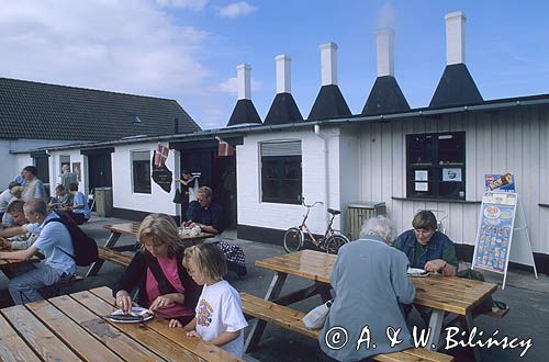 w wędzarni ryb w Svaneke, Bornholm, Dania