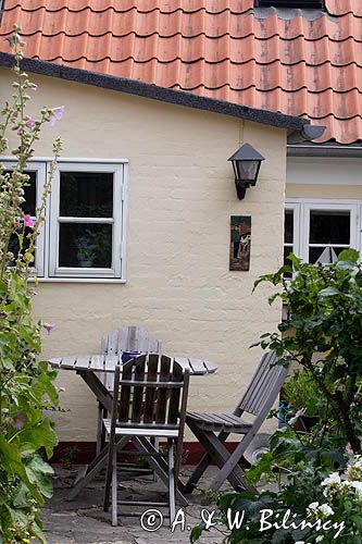 ogródek w Svaneke na wyspie Bornholm, Dania
