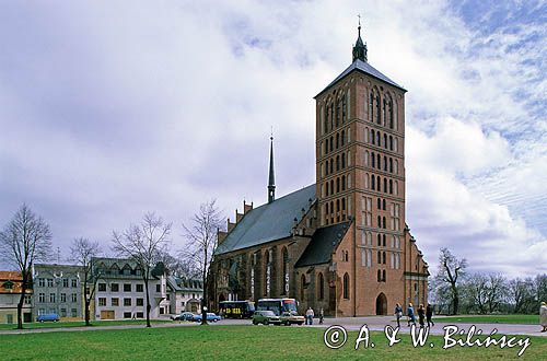 Braniewo, Kościół św. Krzyża