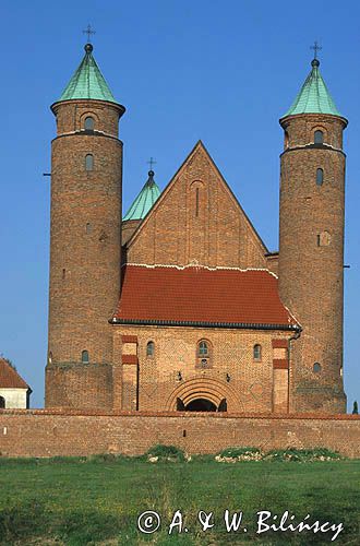 Brochów kościół obronny, Mazowsze