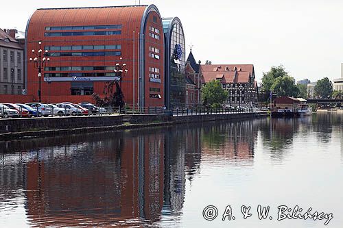 Bydgoszcz, rzeka Brda, odbicie w wodzie