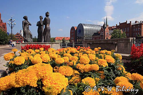 Bydgoszcz, rzeka Brda, Trzy Gracje na nabrzeżu Stary Port