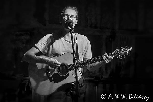 Campfire Sessions w Zagrodzie Chryszczata 15.07.2013 Mateusz Kowalczyk "Człowiek"