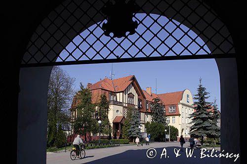 Chełmno, Budynek Urzędu Miasta i Brama Grudziądzka