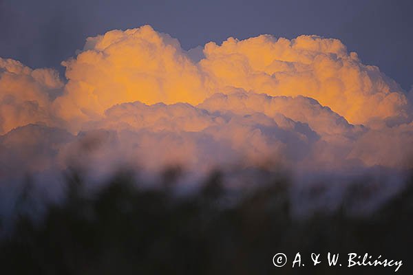 Chmury o Zachodzie Słońca