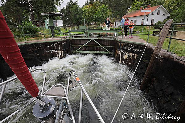 Dalslands Kanal, w śluzie w Upperud, Szwecja