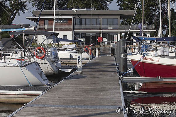 Darłowo, port jachtowy