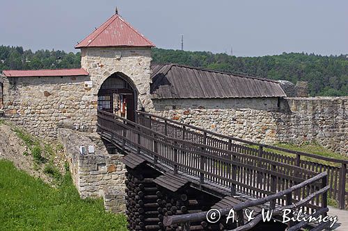 Dobczyce gotycki zamek królewski nad Rabą i jez. Dobczyckim