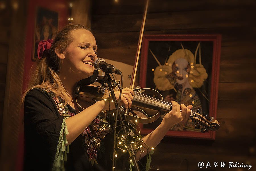 Klimatyczny koncert Doroty Kuziela, Sowa w Dolistowiu, 21.07.2023, Bieszczady