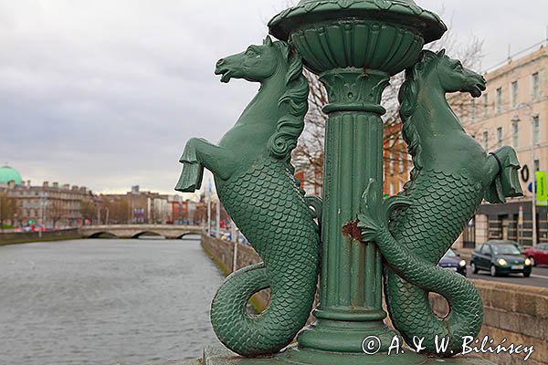 nabrzeże nad rzeką Liffey, Dublin, Irlandia