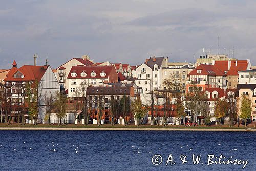 Ełk, panorama miasta i jezioro Ełckie