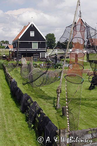 sieci rybackie, skansen Buitenmuzeum przy Zuiderzeemuzeum w Enkhuizen, Ijseemeer, Holandia