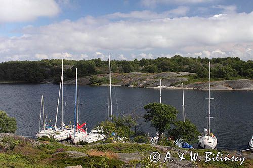 cumujące jachty, wyspa Bjorko, szkiery Turku, Finlandia Bjorko Island, Finland