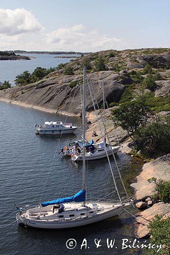 cumujące jachty, wyspa Bjorko, szkiery Turku, Finlandia Bjorko Island, Finland