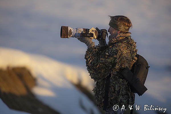 Fotograf przyrody w stroju maskującym, Bieszczady