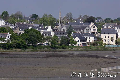 Fouesnant, Finistere, Bretania, Francja, w czasie odpływu