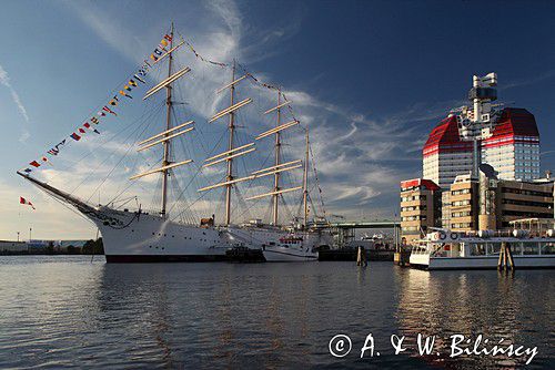 Lilla Bommens Hamn, Skanskaskrapan, Barken Viking, Goteborg, Szwecja