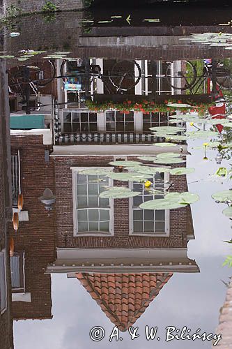 Gouda, odbicie w kanale, Holandia