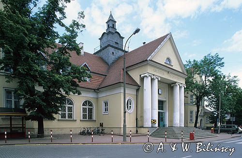 Grodzisk Mazowiecki, zabytkowy budynek Dworca, Mazowsze, Polska