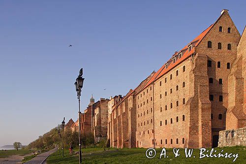 Grudziądz, Spichlerze nadwiślańskie