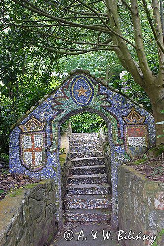 brama do kaplicy Little Chapel, na wyspie Guernsey, Channel Islands, Anglia, Wyspy Normandzkie, Kanał La Manche