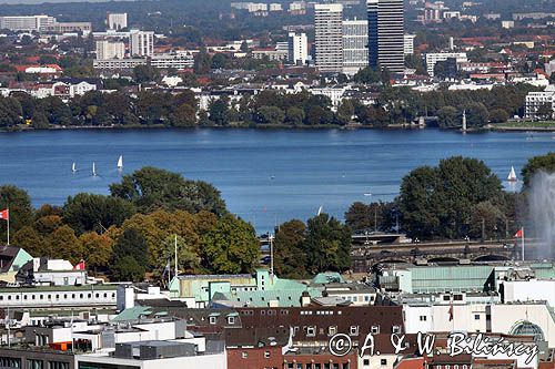 Hamburg, rzeka Łaba, City Hafen, Niemcy