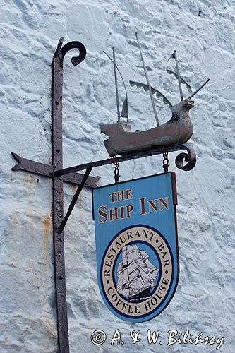 szyld restauracji The Ship Inn na wyspie Herm, Channel Islands, Anglia, Wyspy Normandzkie, Kanał La Manche
