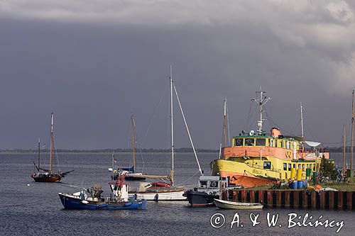 port w Vitte na wyspie Hiddensee, Mecklenburg-Vorpommern, Niemcy