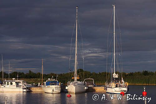 wyspa Hiuma, Hiiumaa, port jachtowy Orjaku, wysepka Kassari, Estonia Hiiumaa Island, Orjaku harbour, Kassari Island, Estonia