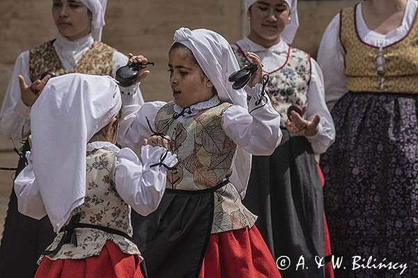 Stroje ludowe i kastaniety, Oviedo, Asturia, Hiszpania