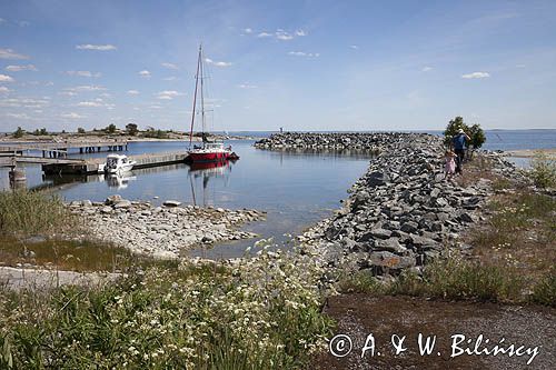 port na wyspie Isokari, Finlandia, Zatoka Botnicka, Archipelag Turku