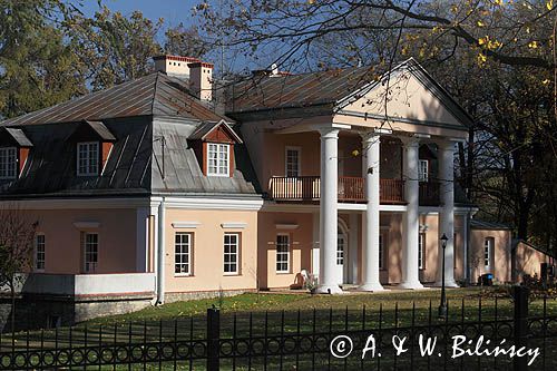 Jabłonka, dwór klasycystyczny z XVIII-XIX w powiat Brzozów, Pogórze Dynowskie