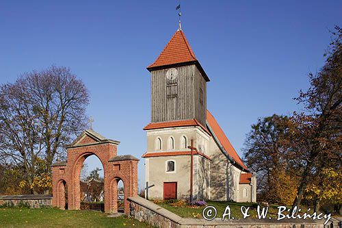 Jaśkowo, murowano-drewniany kościółek