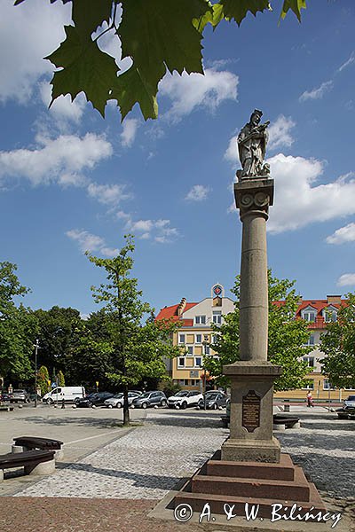 Jasło, Figura św. Jana Nepomucena na Rynku