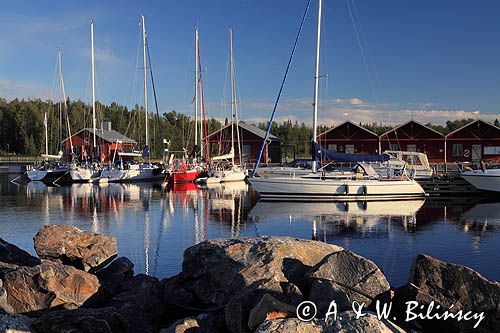 Wyspa Junkön - marina. Marina on Junkön island (insel) Gulf of Bothnia. Bottnische Meerbusen. Bank Zdjęć A i W Bilińscy