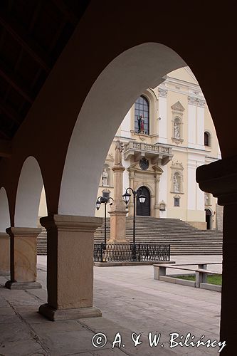 Kalwaria Zebrzydowska Sanktuarium, krużganki