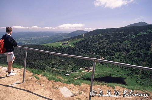 Karkonosze panorama kocioł Małego Stawu i Śnieżka