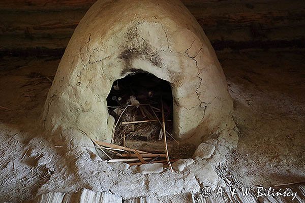 Karpacka Troja muzeum, skansen, piec chlebowy