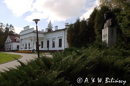 Kąśna Dolna Dwór - muzeum Ignacego Paderewskiego