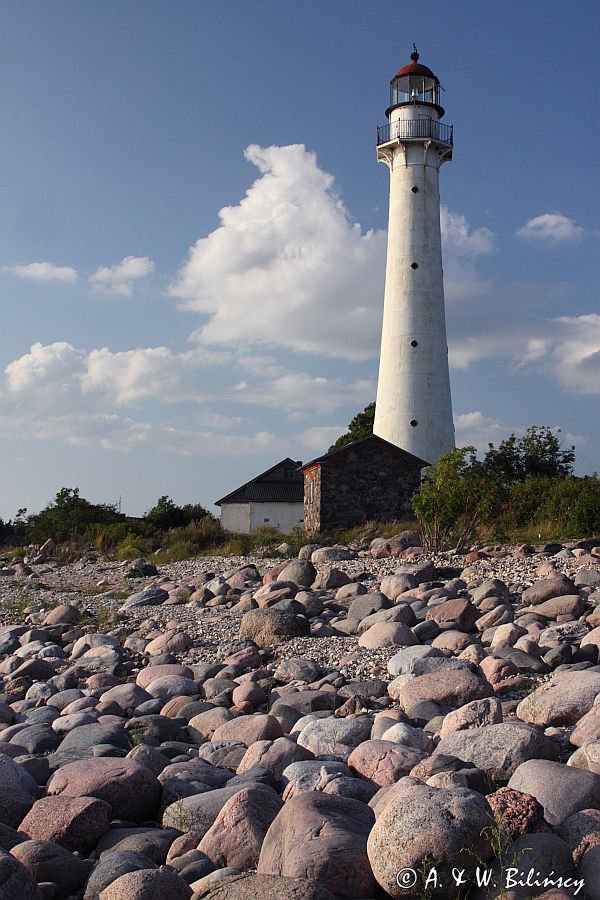 latarnia morska, wyspa Kihnu, Estonia, Kihnu lighthouse, Kihnu Island, Estonia
