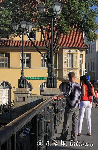 most zakochanych z mnóstwem kłódek, Kłajpeda, Litwa Klajpeda, Lithuania