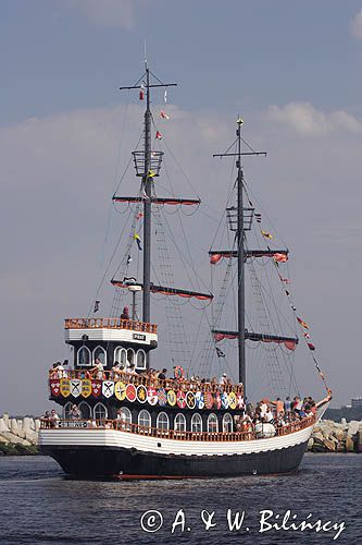 statek wycieczkowy Pirat w Kołobrzegu