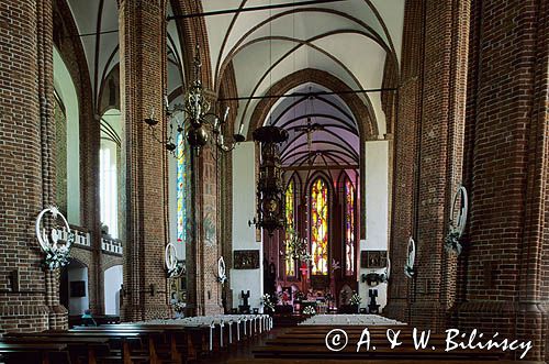 Kołobrzeg Bazylika - Katedra Najświętszej Marii Panny Kolegiata, nawa główna, wnętrze