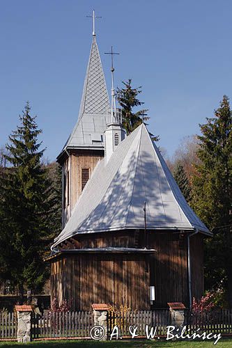 drewniany kościółek w Komańczy, Bieszczady